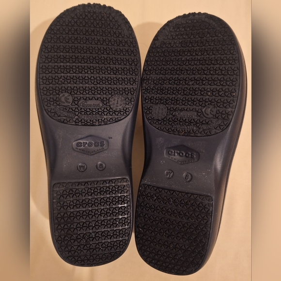 🐊CROCS Dual Comfort Size W8 (women's) - Picture 5 of 5